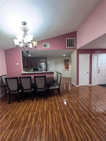 138 PINEWOOD CIRCLE, Kissimmee, FL 34743