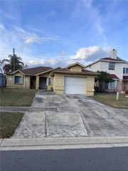 138 PINEWOOD CIRCLE, Kissimmee, FL 34743