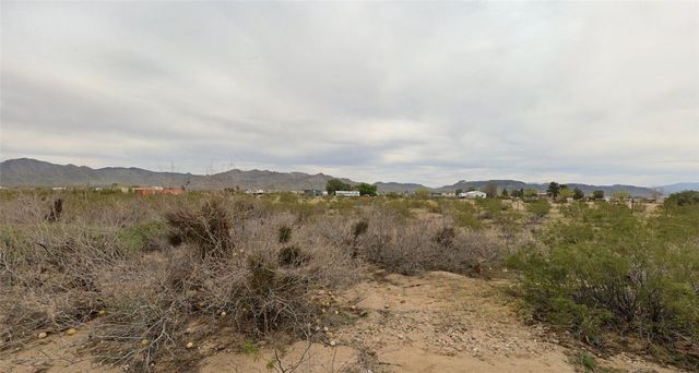 Lot 207A N Araby Road, Golden Valley, AZ 86413