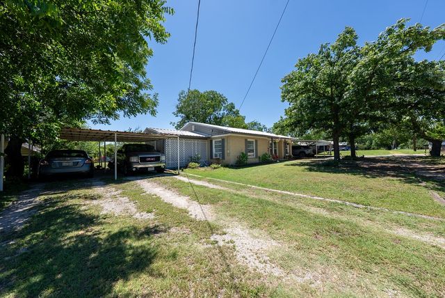 414 W Roberts Street, Gorman, TX 76454