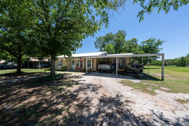414 W Roberts Street, Gorman, TX 76454
