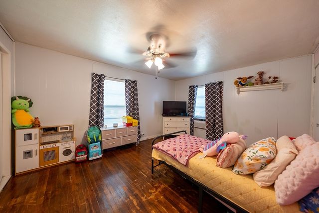 414 W Roberts Street, Gorman, TX 76454
