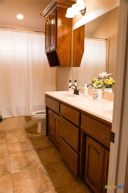 Image 13 of property listing at 6401 Titanium Drive, Killeen, TX 76542