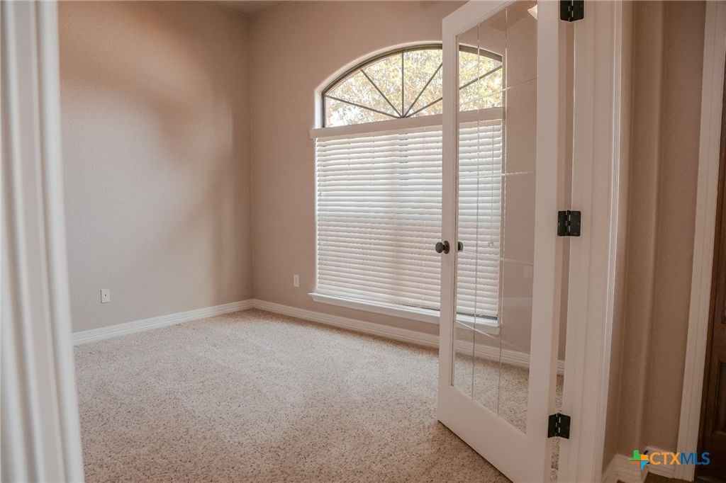 Image 6 of property listing at 6401 Titanium Drive, Killeen, TX 76542