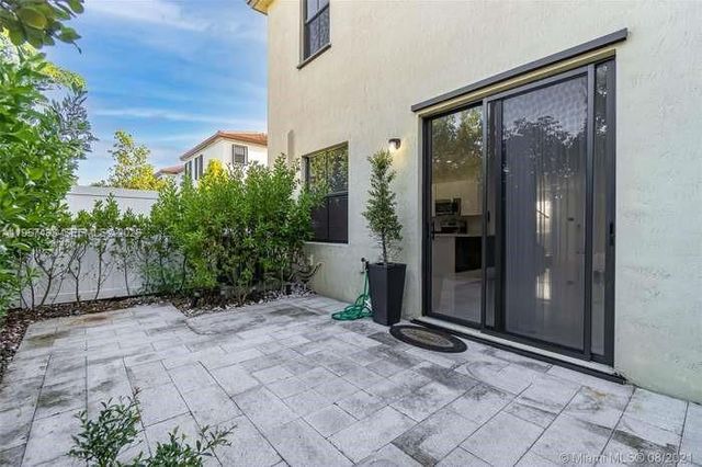 10301 W 32nd Lane, Hialeah, FL 33018