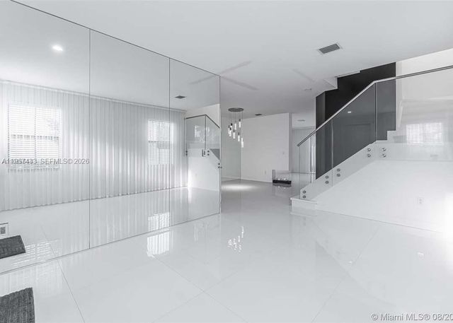 10301 W 32nd Lane, Hialeah, FL 33018