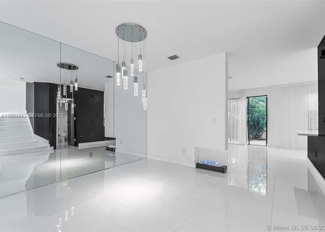 10301 W 32nd Lane, Hialeah, FL 33018