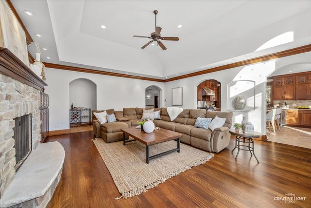 421 Bunning Drive, Downers Grove, IL 60516