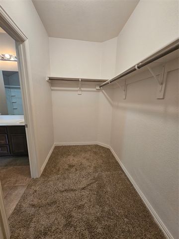 8401 Cherry Bark Lane, Fort Worth, TX 76140