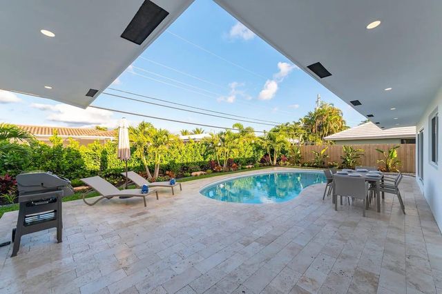 6600 NE 21ST Drive, Fort Lauderdale, FL 33308