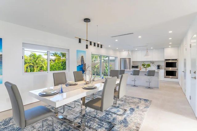 6600 NE 21ST Drive, Fort Lauderdale, FL 33308