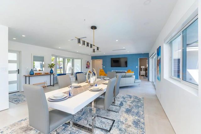 6600 NE 21ST Drive, Fort Lauderdale, FL 33308