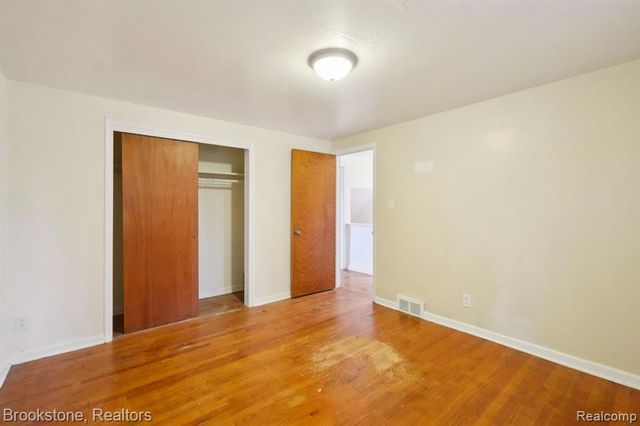 24260 Coolidge Highway, Oak Park, MI 48237