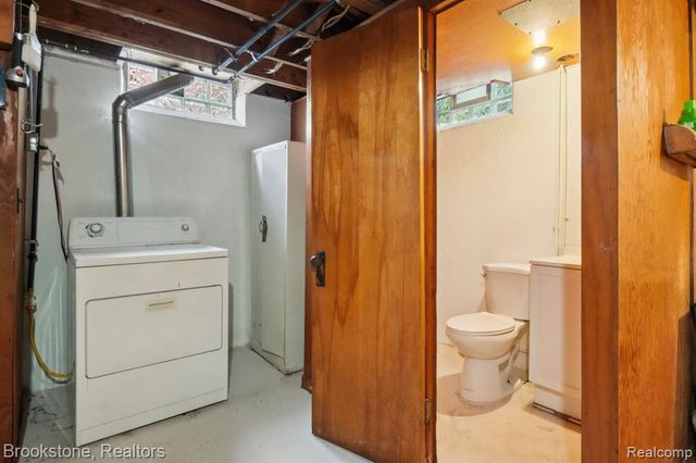 24260 Coolidge Highway, Oak Park, MI 48237