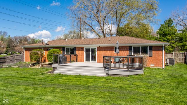 3021 Kessler Boulevard East Drive, Indianapolis, IN 46220