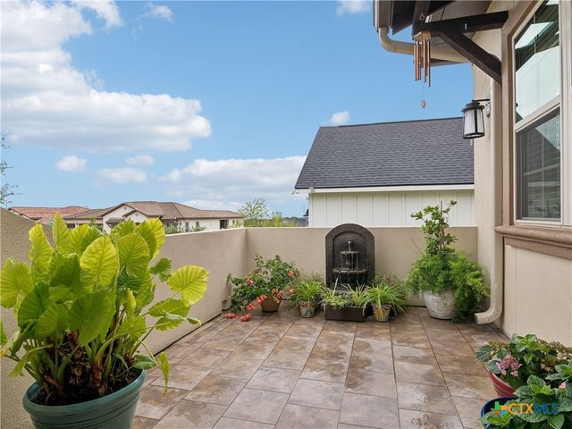125 Waving Muhly Drive, San Marcos, TX 78666