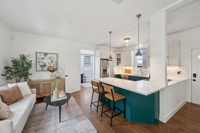 829 51st St, Oakland, CA 94608