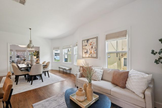 829 51st St, Oakland, CA 94608