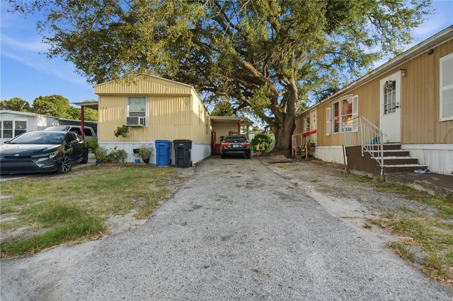 132 NEWBURY DRIVE, Tampa, FL 33615