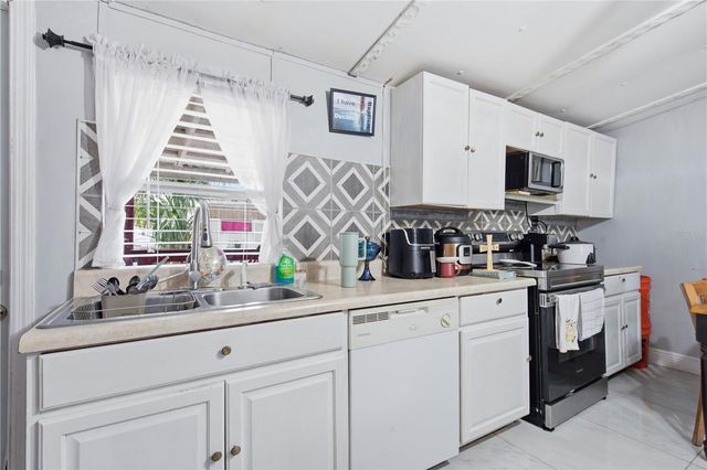 132 NEWBURY DRIVE, Tampa, FL 33615