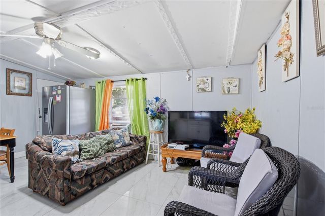 132 NEWBURY DRIVE, Tampa, FL 33615
