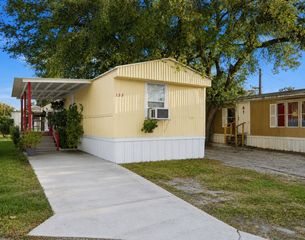 132 NEWBURY DRIVE, Tampa, FL 33615