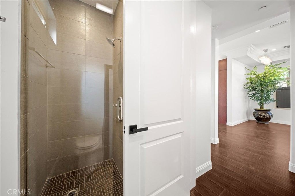 Image 9 of property listing at 7615 Ani, North Hollywood, CA 91605