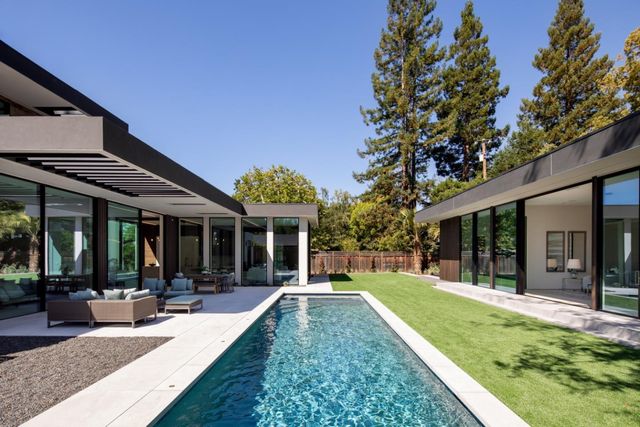 2171 Clayton Drive, Menlo Park, CA 94025