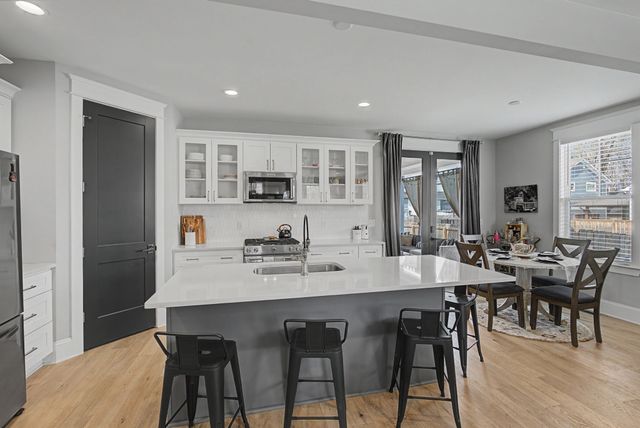 622 N 2nd St, Nashville, TN 37207