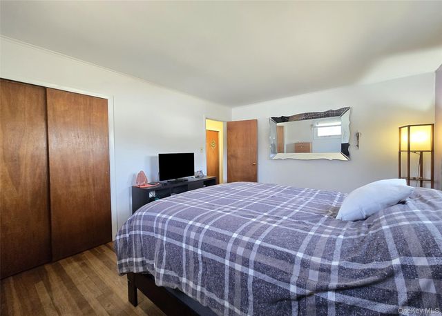 138 E Madison Street, East Islip, NY 11730