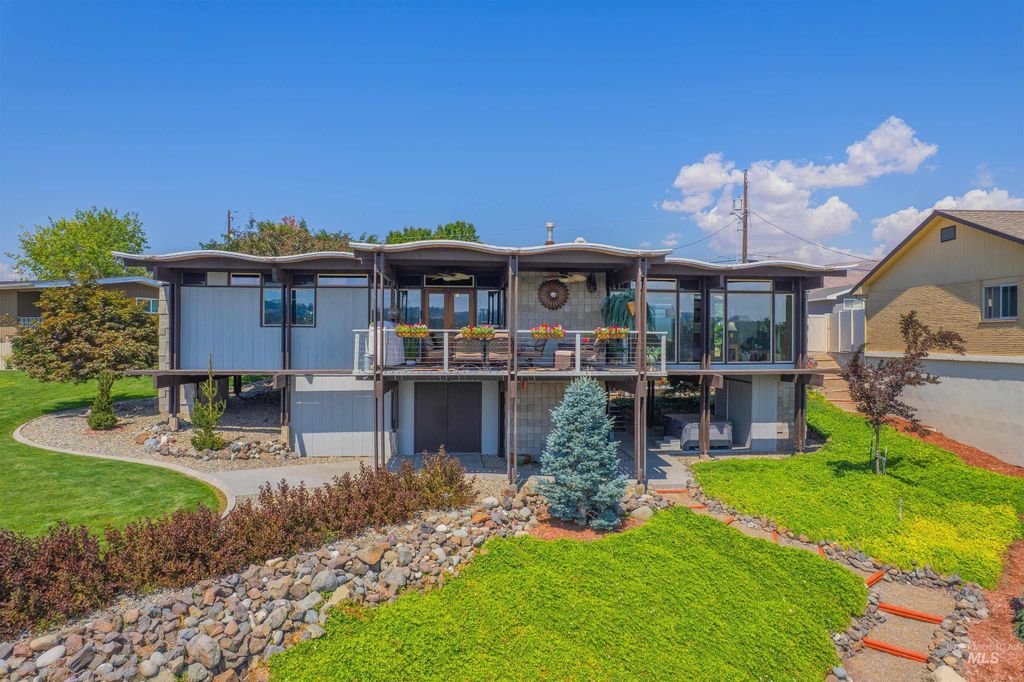 1225 2nd St, Clarkston, WA 99403