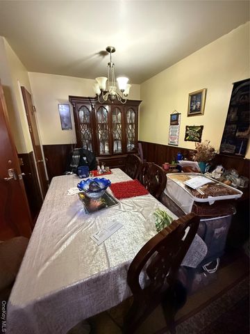 4013 De Reimer Avenue, Bronx, NY 10466