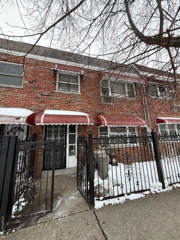 4013 De Reimer Avenue, Bronx, NY 10466