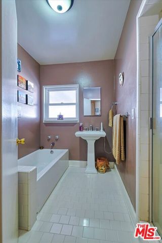 1118 N Niagara Street, Burbank, CA 91505