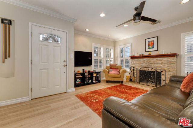 1118 N Niagara Street, Burbank, CA 91505