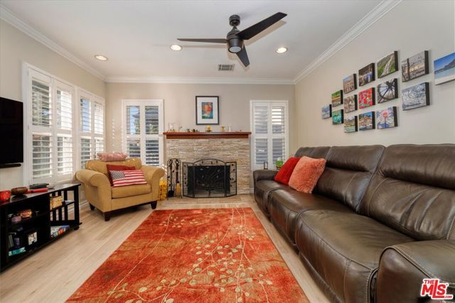 1118 N Niagara Street, Burbank, CA 91505