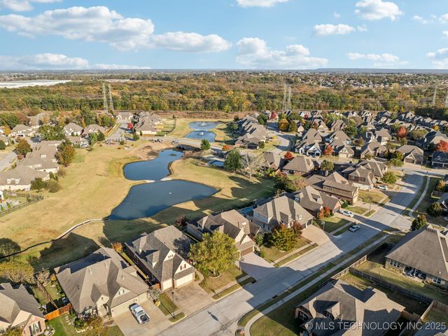 2609 E 138th Street S, Jenks, OK 74008