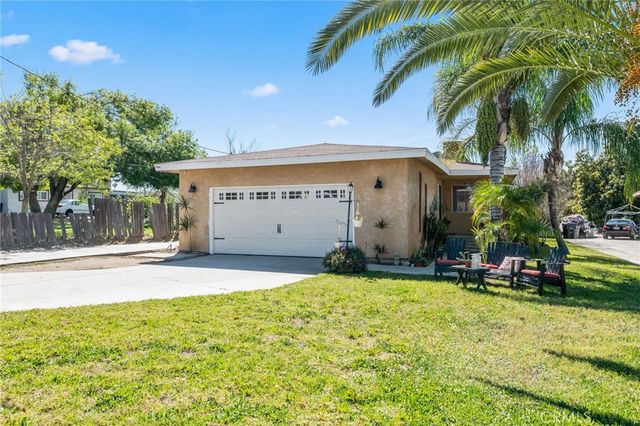 938 W Laurel, Colton, CA 92324