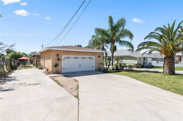 938 W Laurel, Colton, CA 92324