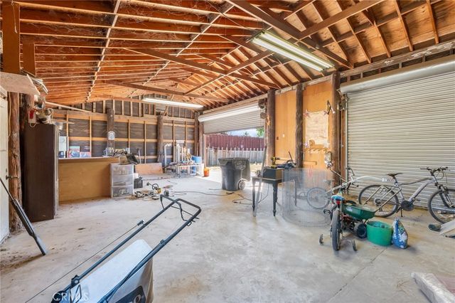 938 W Laurel, Colton, CA 92324