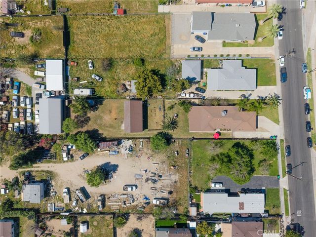 938 W Laurel, Colton, CA 92324