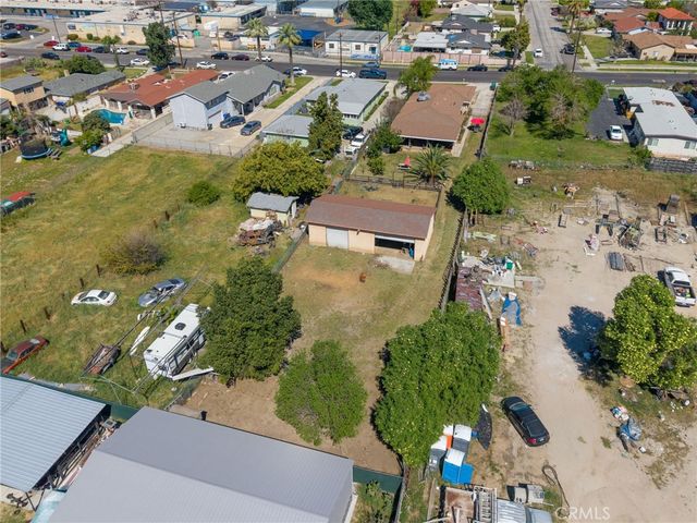 938 W Laurel, Colton, CA 92324