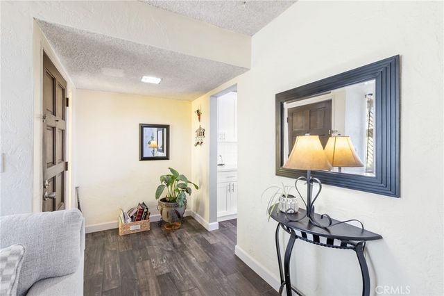 938 W Laurel, Colton, CA 92324