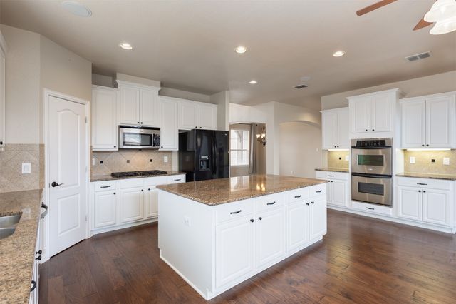 4802 Snowdrop Drive, Garland, TX 75043