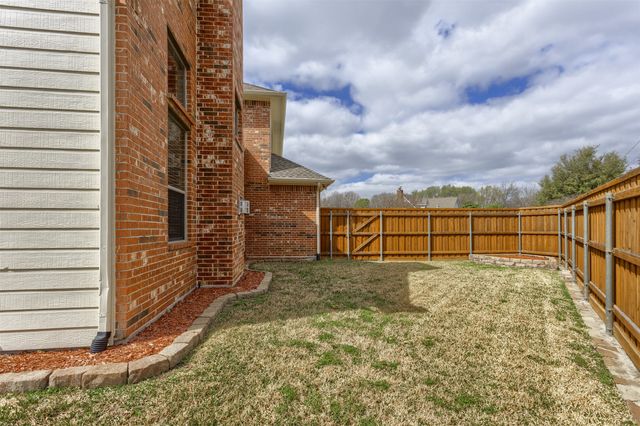 4802 Snowdrop Drive, Garland, TX 75043