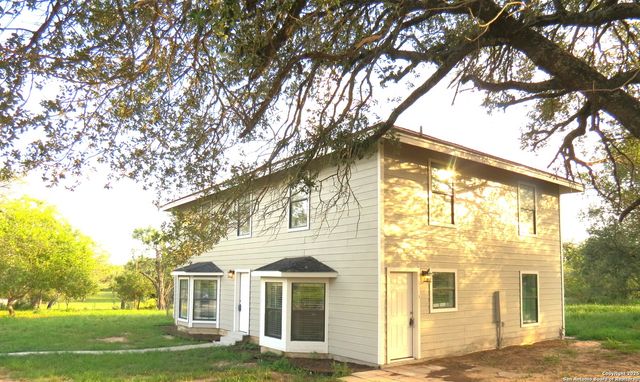 226 River Bluff, Lytle, TX 78052