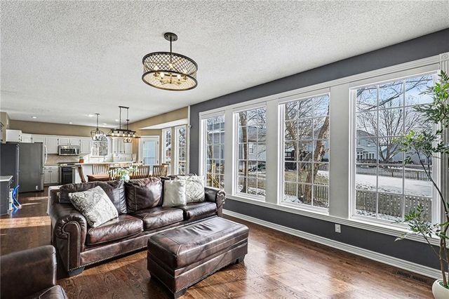 6105 Noreston Street, Shawnee, KS 66218