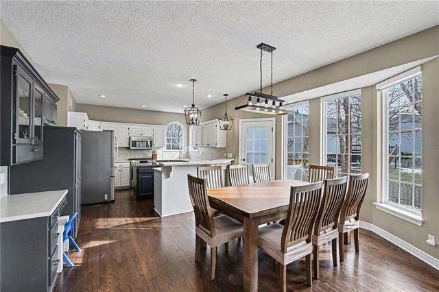 6105 Noreston Street, Shawnee, KS 66218