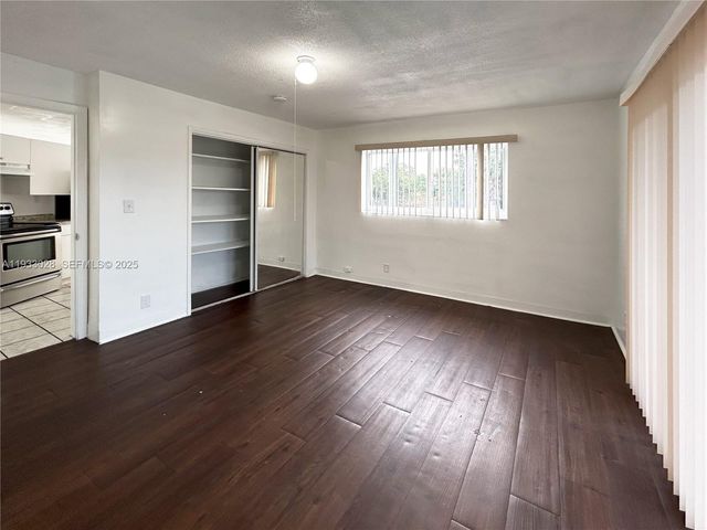 3049 NW 9th Ave 6, Wilton Manors, FL 33311