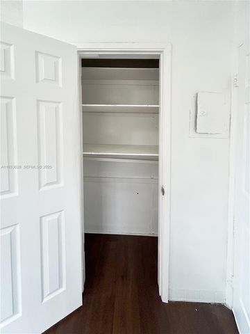 3049 NW 9th Ave 6, Wilton Manors, FL 33311